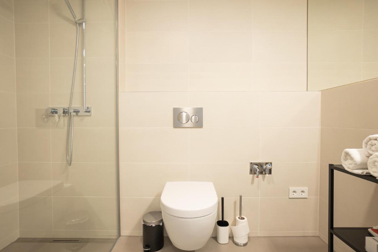Apartment Posh On 22nd Floor + Loggia, Pool, Gym, Sauna